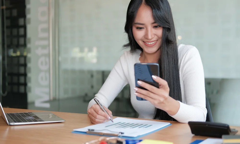 ทำงานผ่านมือถือ